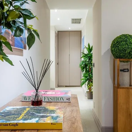 Gemma Preziosa Tra Il Castello Sforzesco Ed Il Duomo Di By Easylife Appartement Milaan
