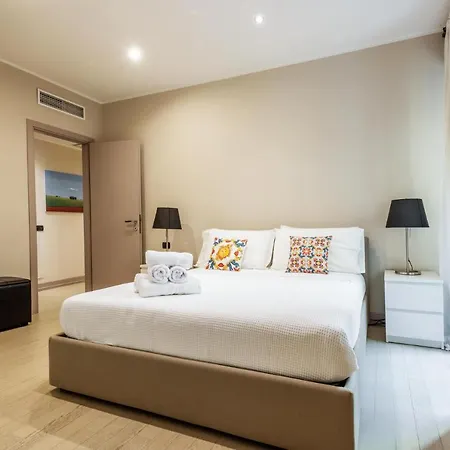 Appartement Gemma Preziosa Tra Il Castello Sforzesco Ed Il Duomo Di By Easylife Milaan